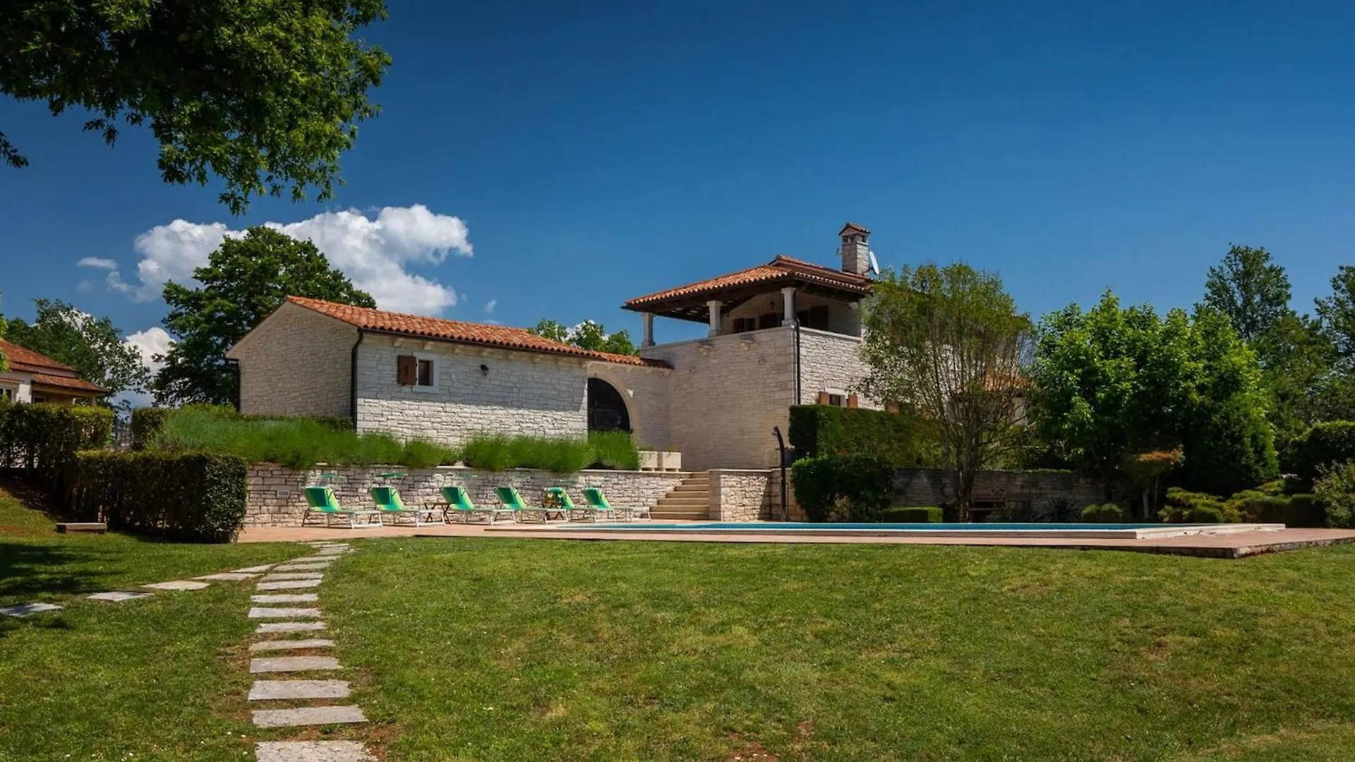 Rustic Villa Catarina With Pool In Tinjan Kringa 0*,  Croatia