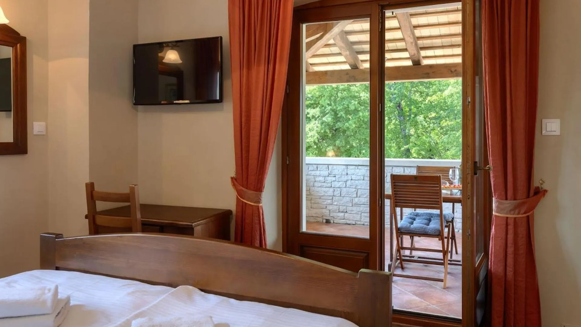 Rustic Villa Catarina With Pool In Tinjan Kringa