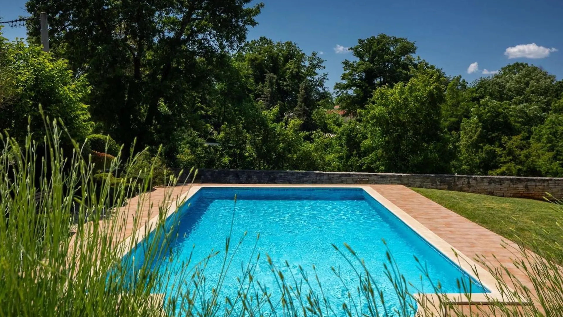 Rustic Villa Catarina With Pool In Tinjan Kringa 0*,  Croatia
