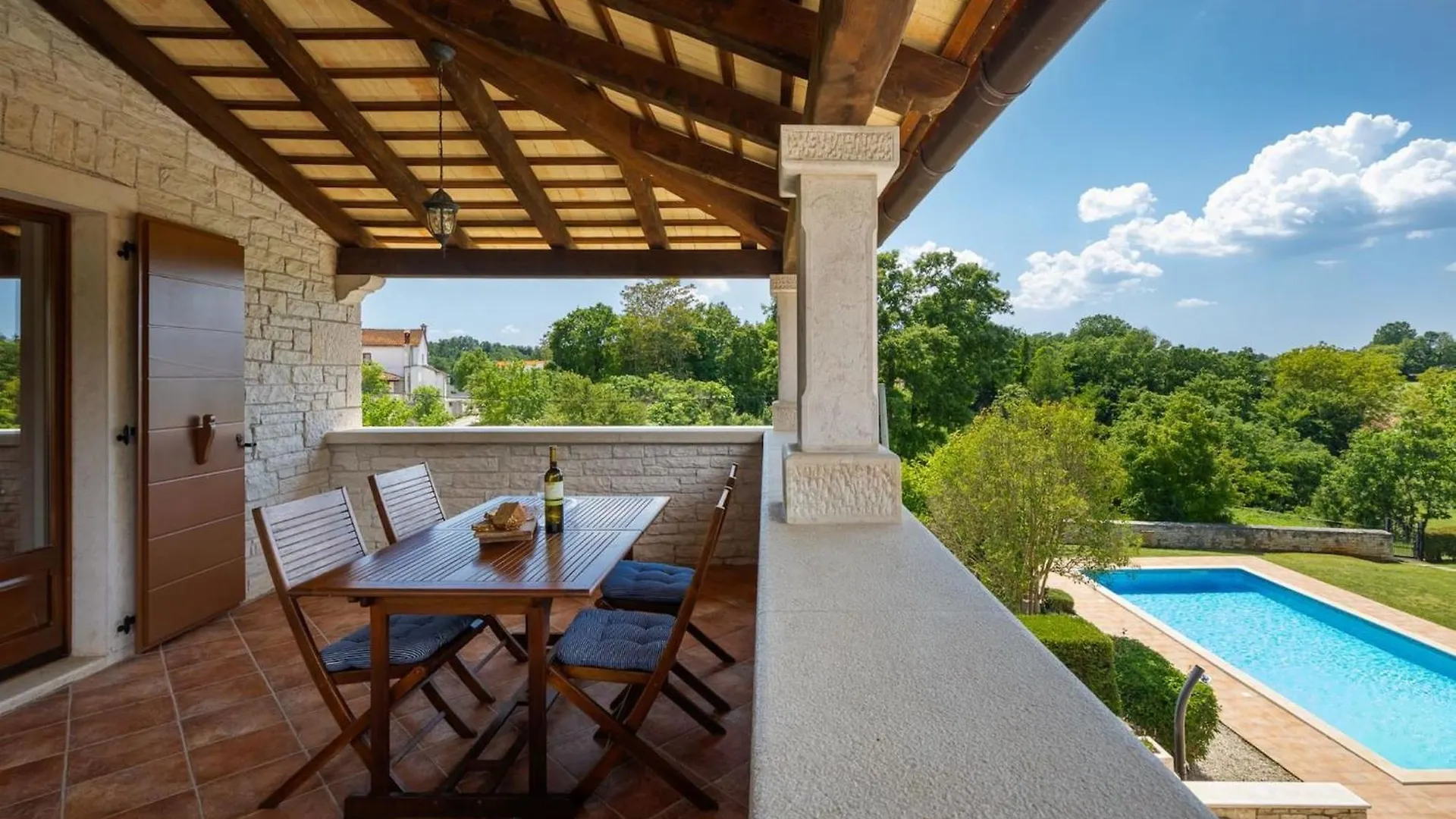 Rustic Villa Catarina With Pool In Tinjan Kringa Croatia
