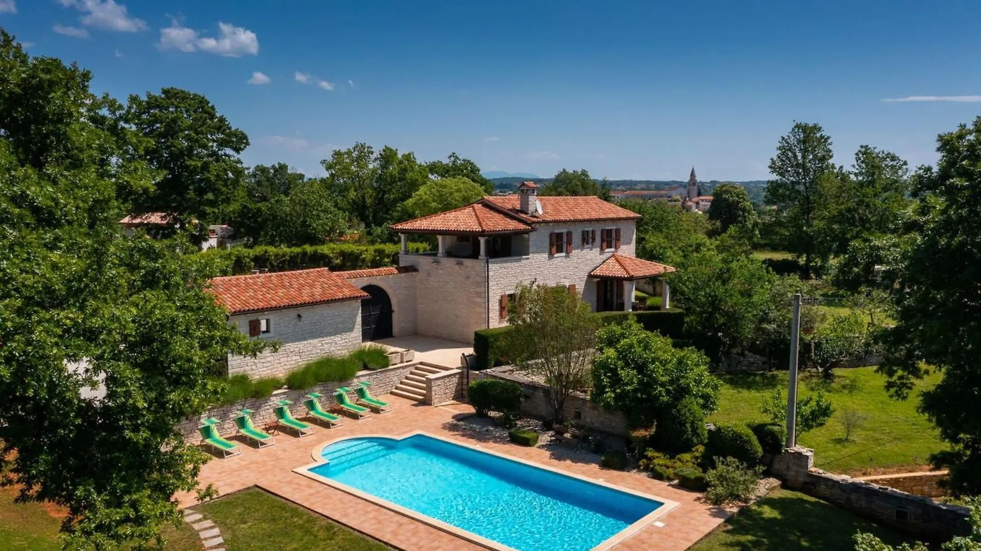 Rustic Villa Catarina With Pool In Tinjan Kringa